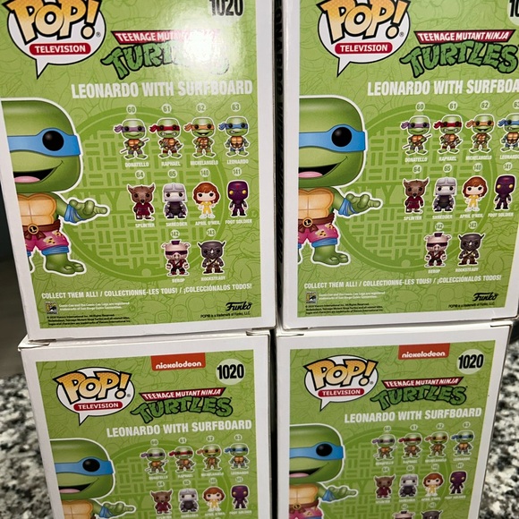 New Funko Pop Television SDCC Comic Con TMNT 1020 Leonardo With Surfboard NI… - Picture 2 of 10